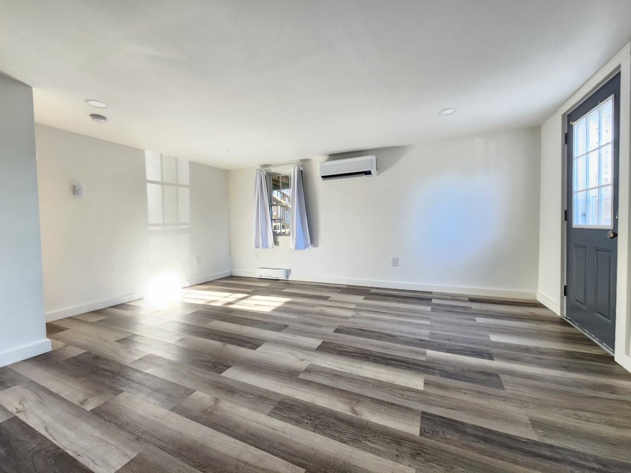 17 Bruce Street - Photo 7 of 14