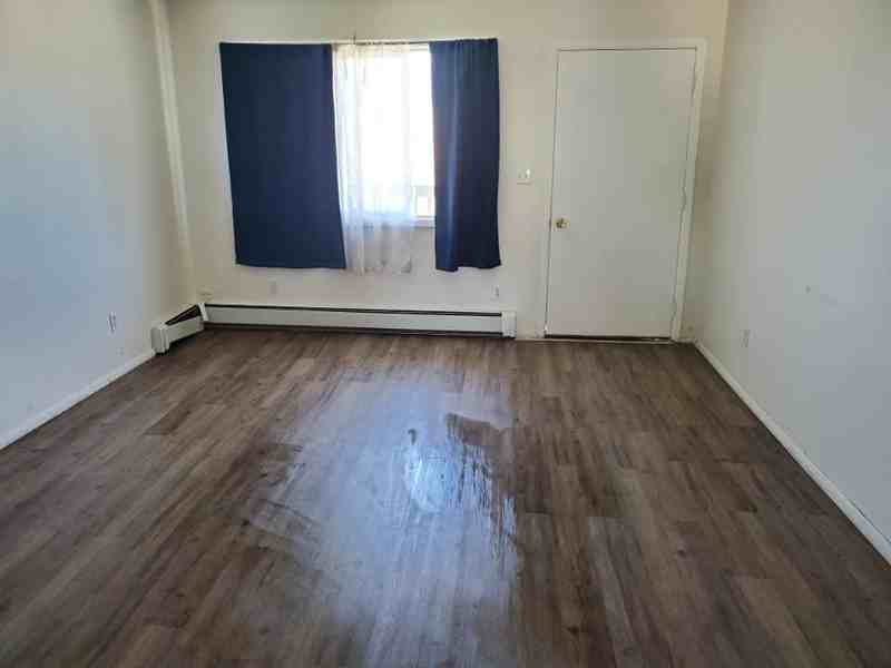 616 N 5th St - Photo 4 of 6