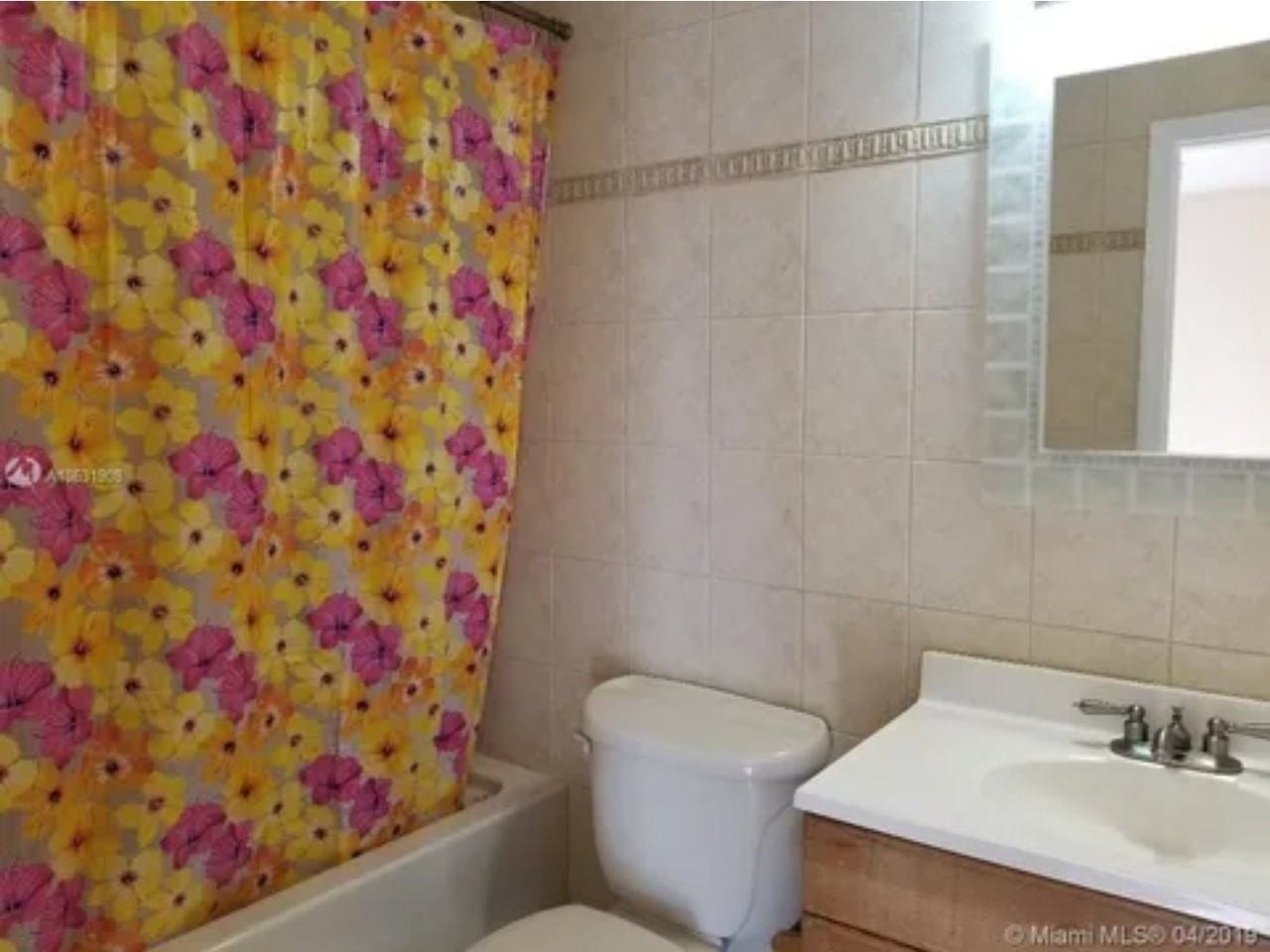 9421 Sw 66th St #1-1SIDEAPT - Photo 7 of 7
