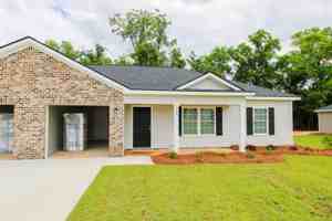 featured image of 139 Callaway Cres #1