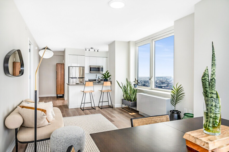 52 Center Blvd #2513 - Photo 3 of 11