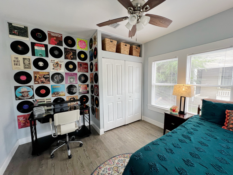 715 W Hollywood Ave #2 - Photo 6 of 25