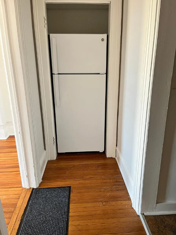 306 State St - Photo 2 of 6