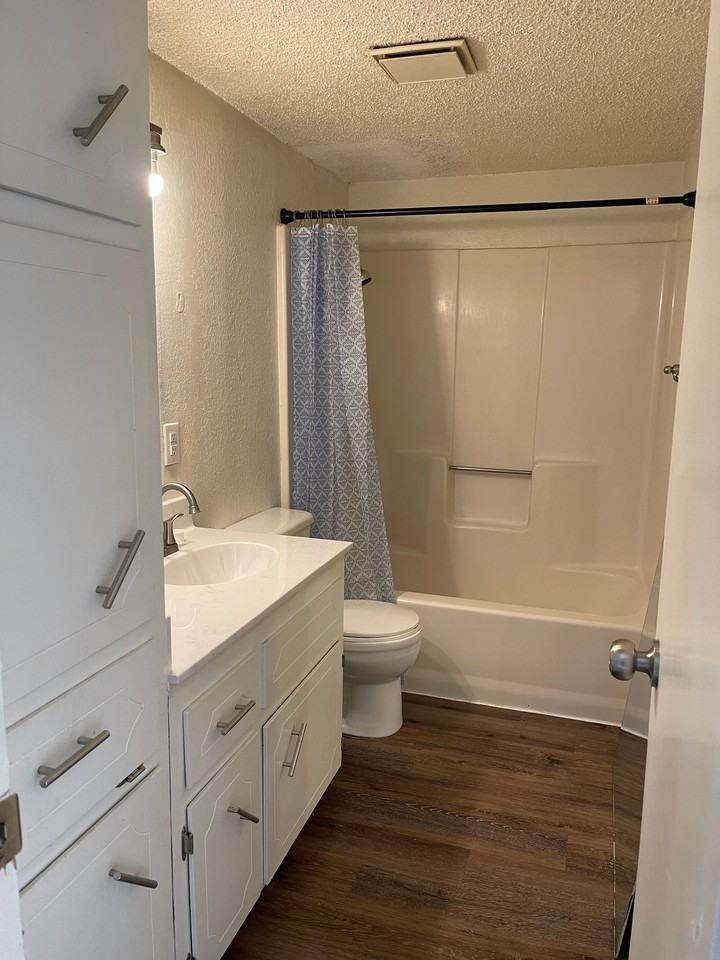 1702 Kirk Ave #104 - Photo 6 of 10
