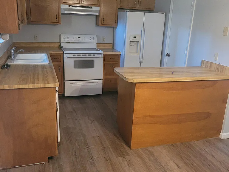 3327 Sedona Rd - Photo 5 of 6