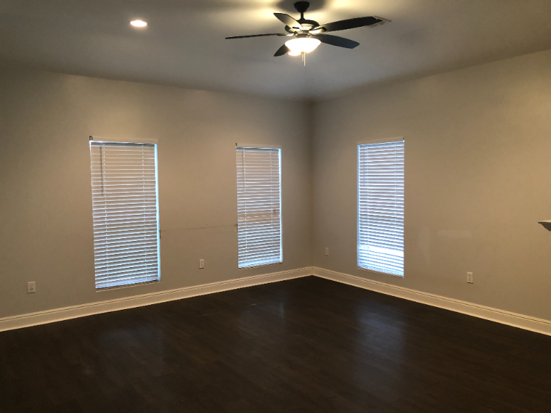 303 Sara Dee Pkwy - Photo 3 of 14