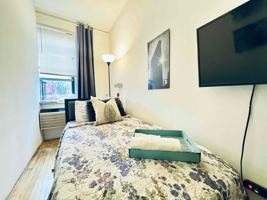 featured image of 2nd Ave And East 75th St