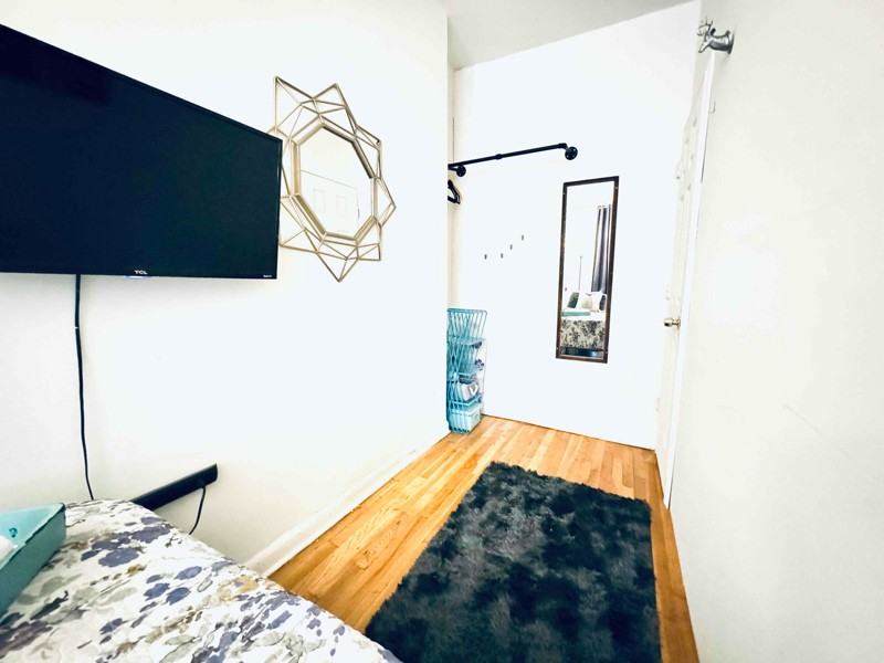 2nd Ave And East 75th St - Photo 6 of 14