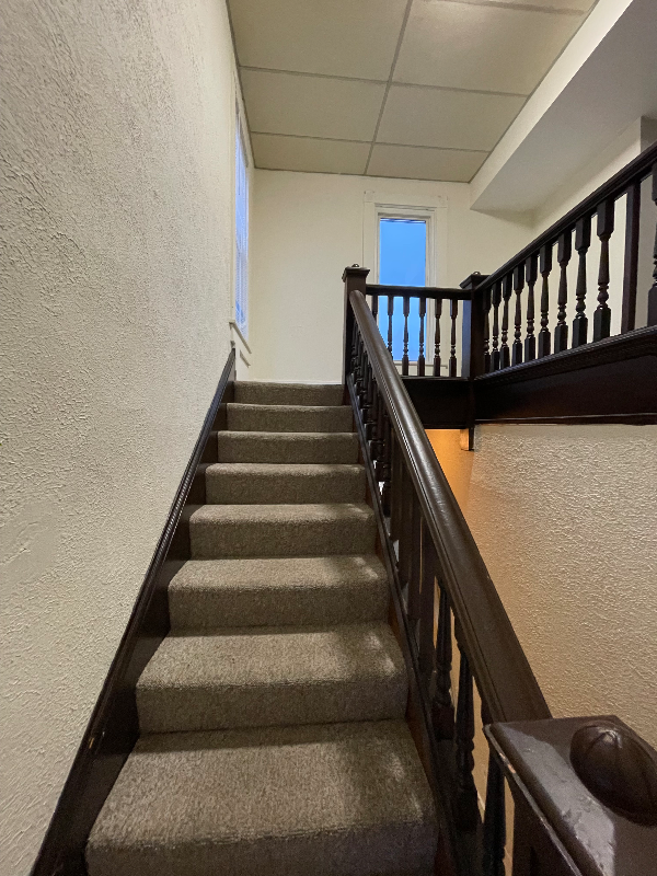 220 N 6th St - Photo 2 of 11