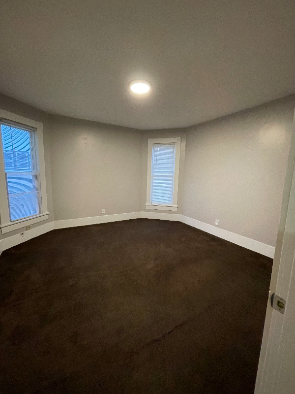 220 N 6th St - Photo 7 of 11
