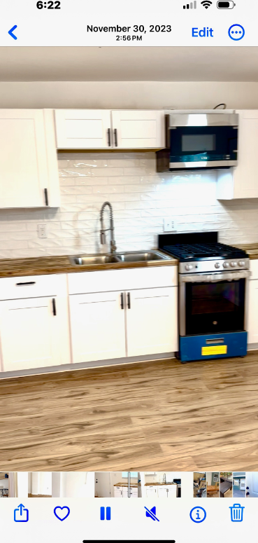 1317 8th St #C - Photo 2 of 4