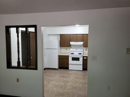 featured image of 1102 W Mcpherson St #16