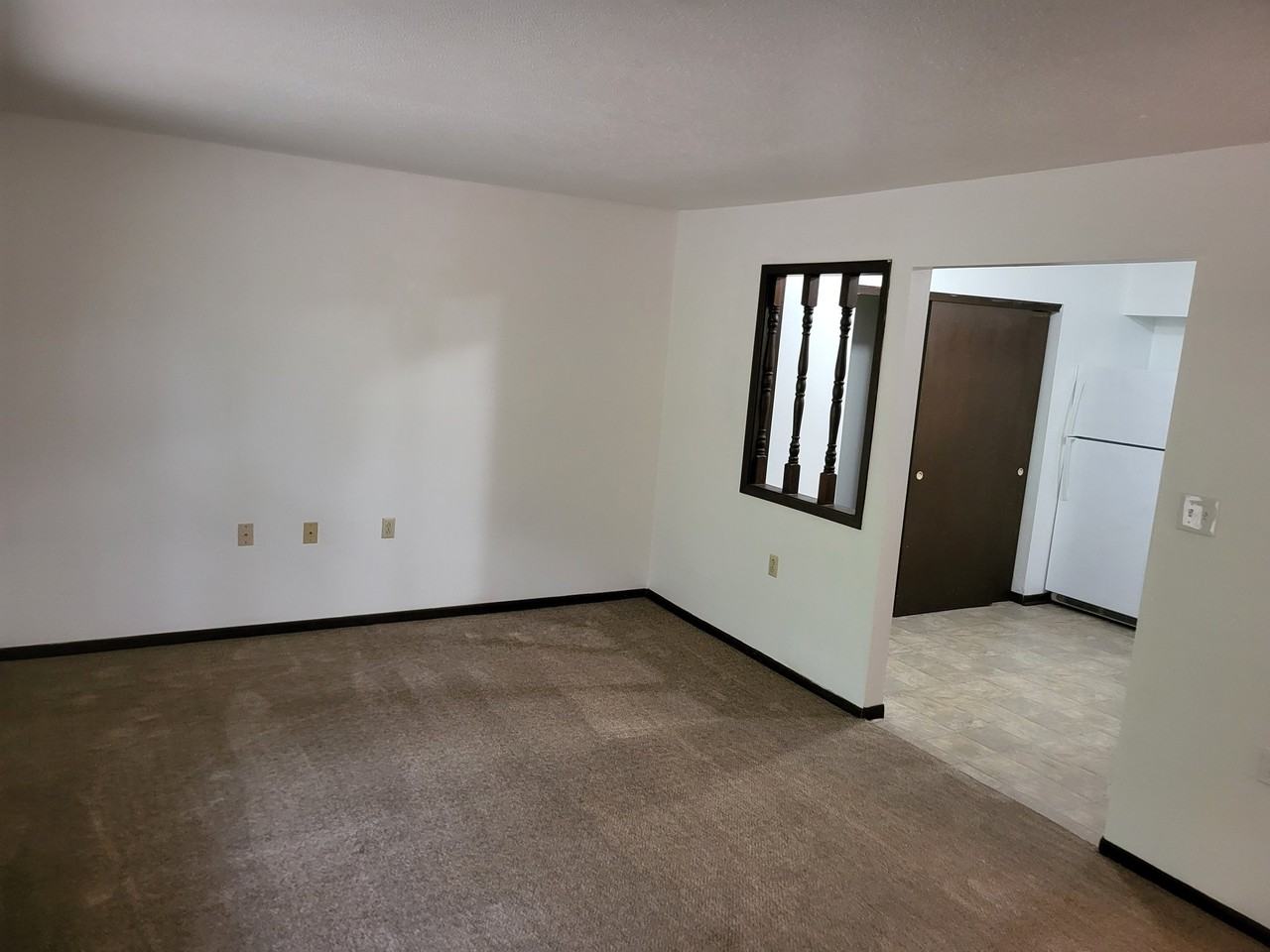1102 W Mcpherson St #16 - Photo 3 of 9