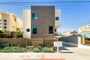 featured image of 4050 Riviera Dr