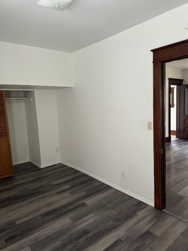 549 W 10th St #1 - Photo 5 of 8