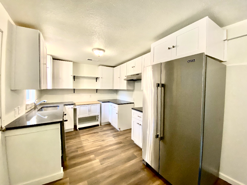 408 Faris St - Photo 2 of 20