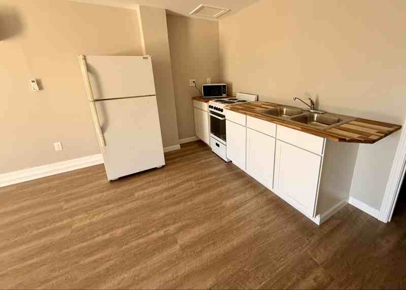 3267 Cranford Rd #B - Photo 3 of 6