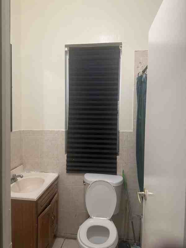 East 229St, Uptown, Wakefield - Photo 3 of 6