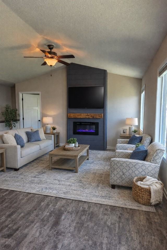 1220 Orchard St - Photo 3 of 8