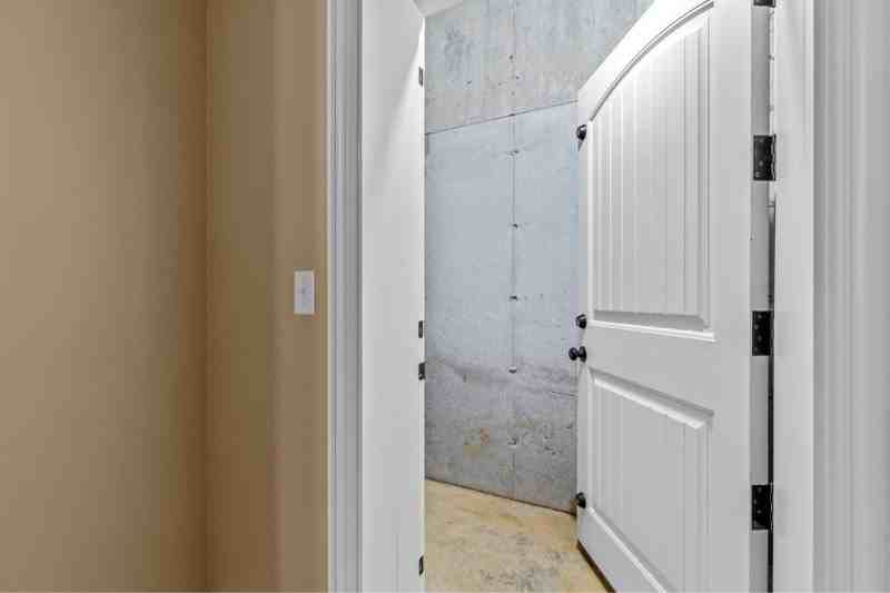 104A Mills Rd - Photo 2 of 19