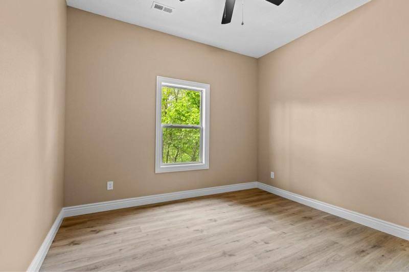 104A Mills Rd - Photo 7 of 19