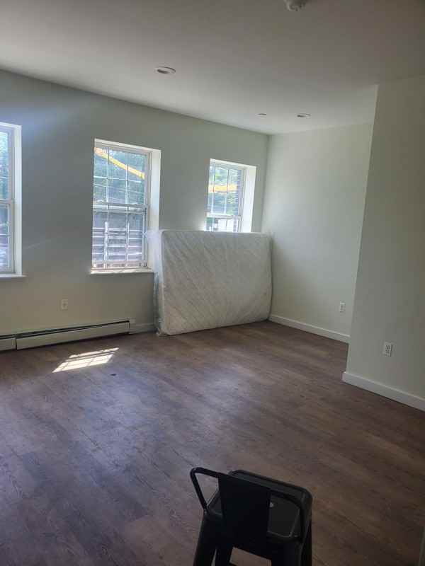 1024 E 224th St - Photo 5 of 5