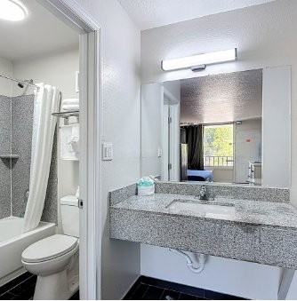 44199 Highwayfl - Photo 7 of 13