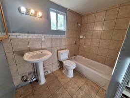 featured image of 918 Pecan St