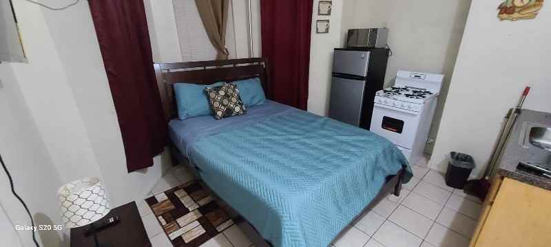 524 Timpson Pl #1