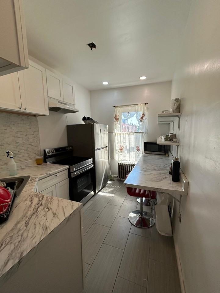 808 Nostrand Ave #3 - Photo 4 of 8