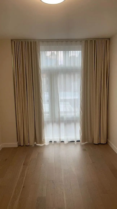 28-09 39th Ave - Photo 2 of 7