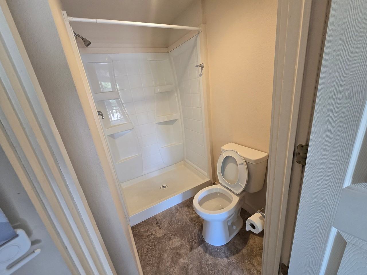 403 23rd St #1 - Photo 7 of 9