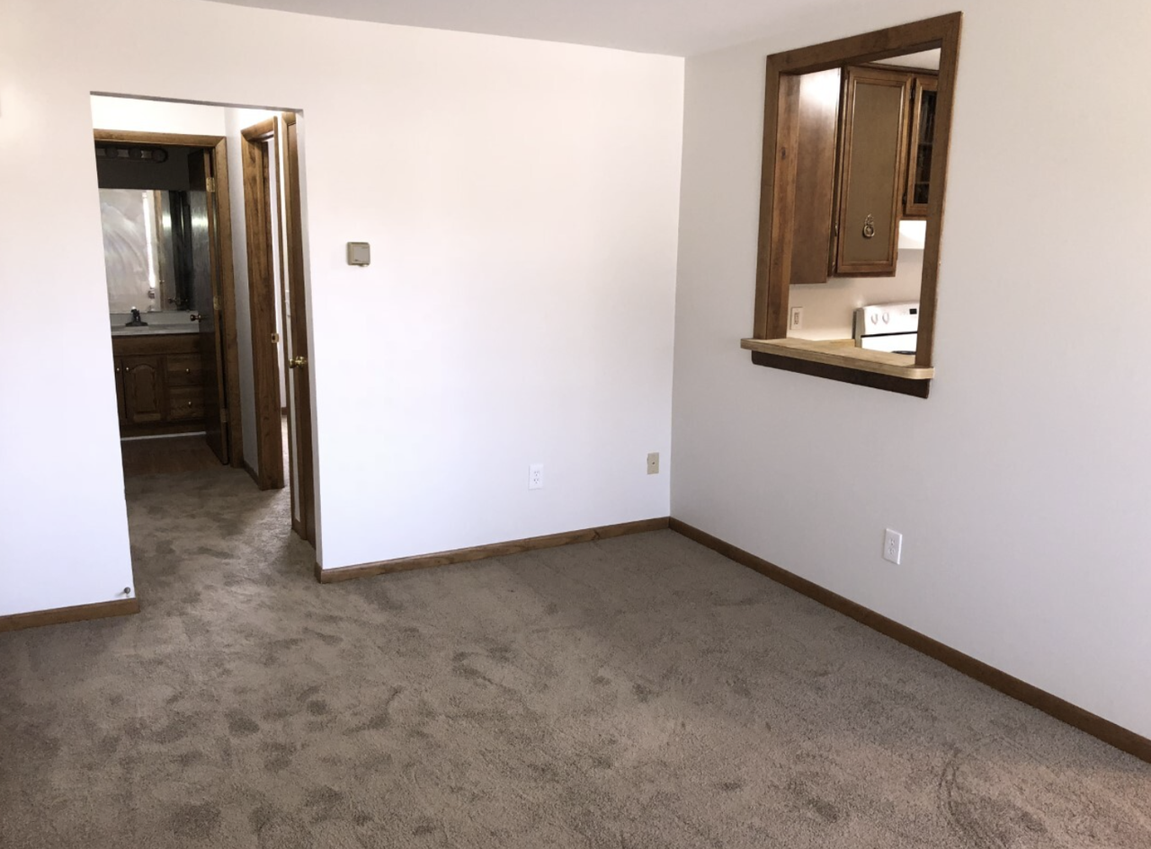 39440 Muffatt Street - Photo 2 of 17