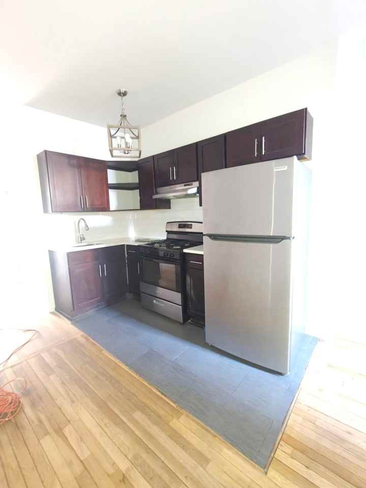 2401 Tilden Ave #1 - Photo 3 of 9