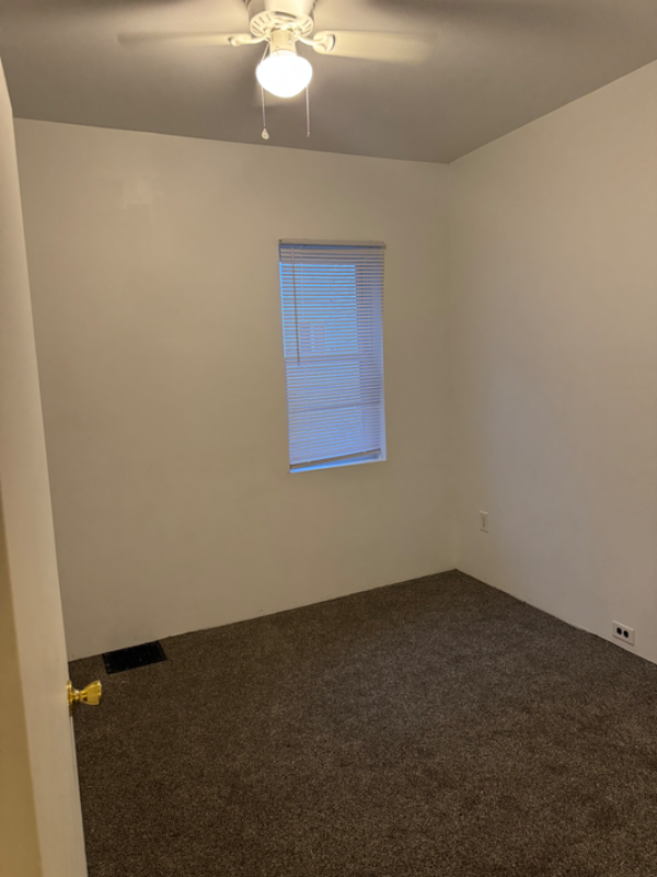 252 W 3rd St - Photo 6 of 7