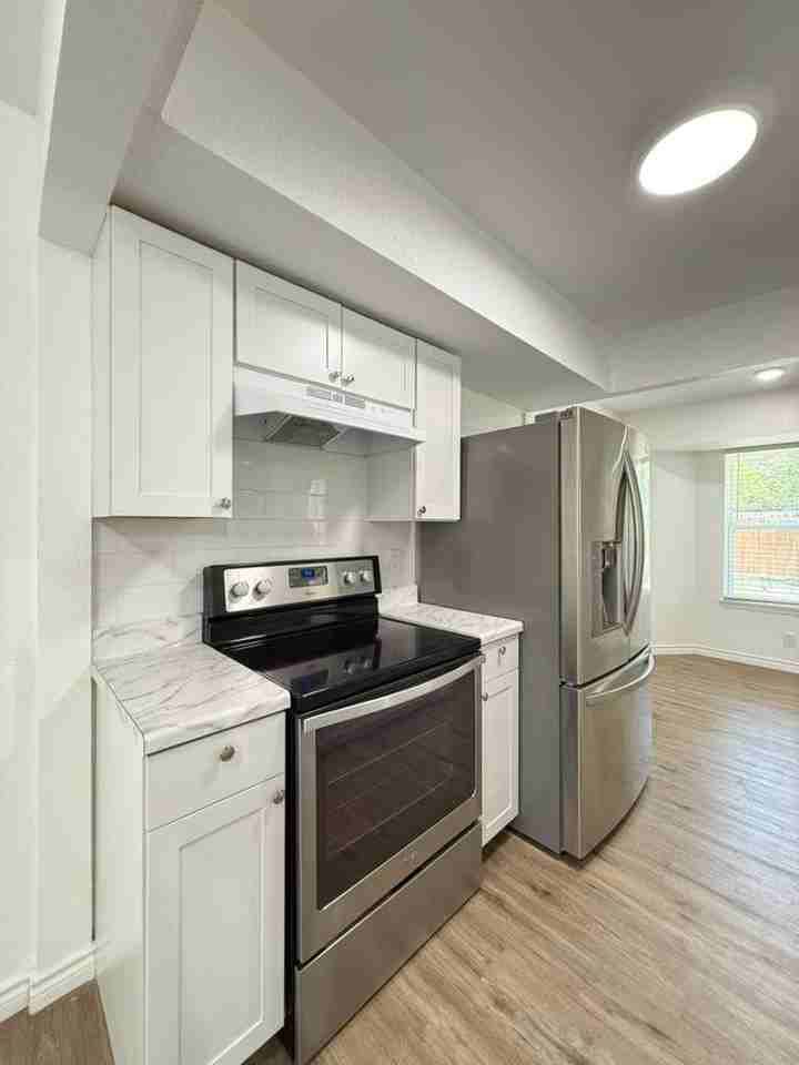 8350 Hastings - Photo 3 of 21
