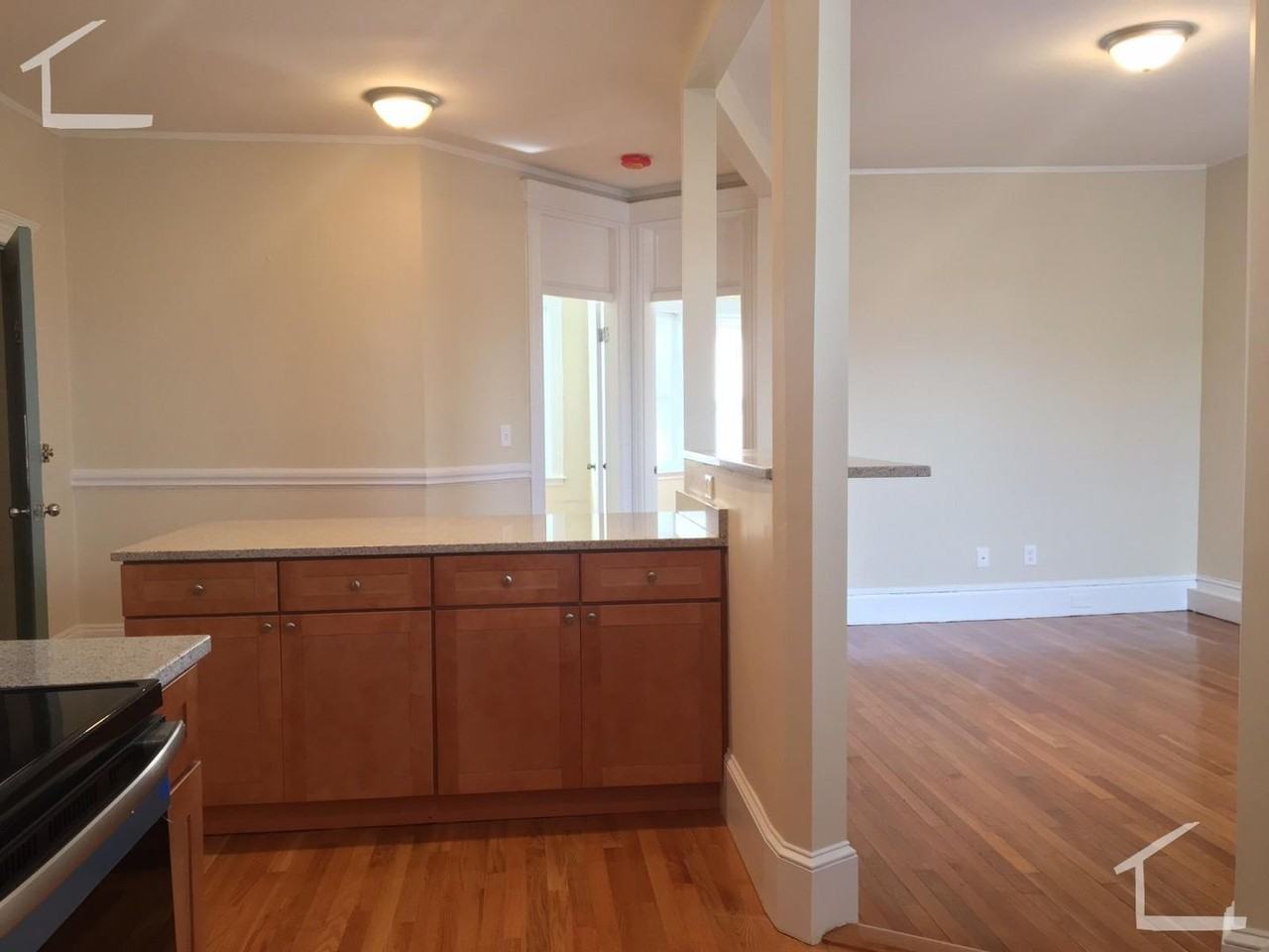 1335 Commonwealth Ave - Photo 5 of 9