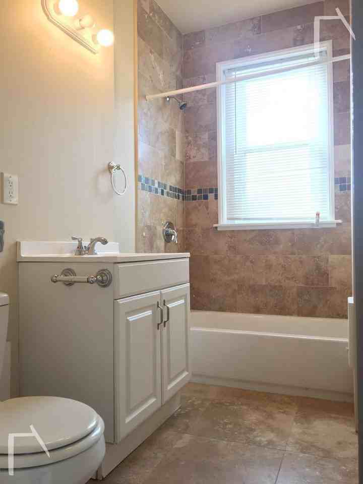 1335 Commonwealth Ave - Photo 7 of 9