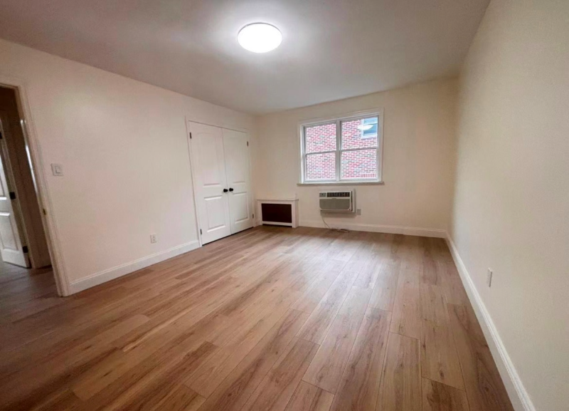 6145 Parsons Blvd - Photo 6 of 9