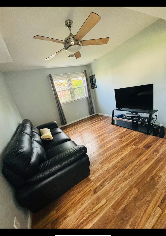 587 Darlington Ave #2SIDE - Photo 2 of 17