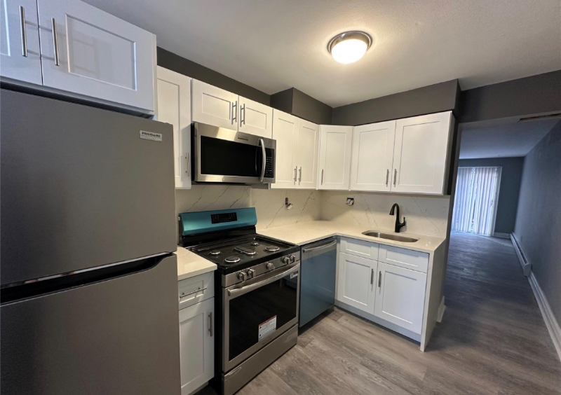 1816 Bell Blvd - Photo 3 of 9