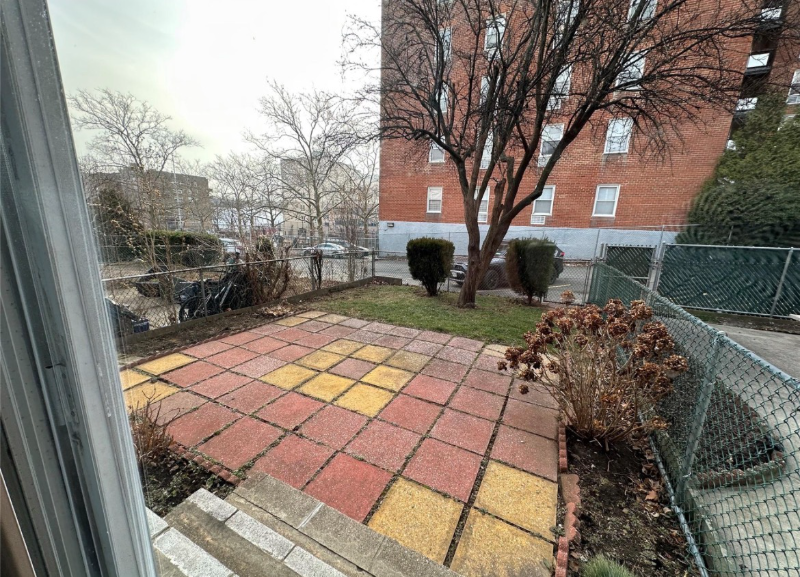 1816 Bell Blvd - Photo 5 of 9