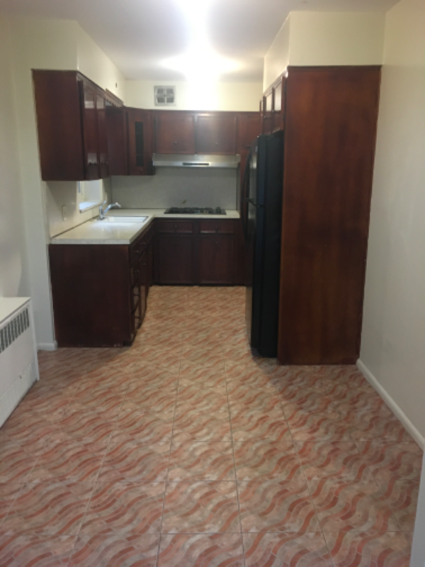 1650 New York Ave - Photo 5 of 11