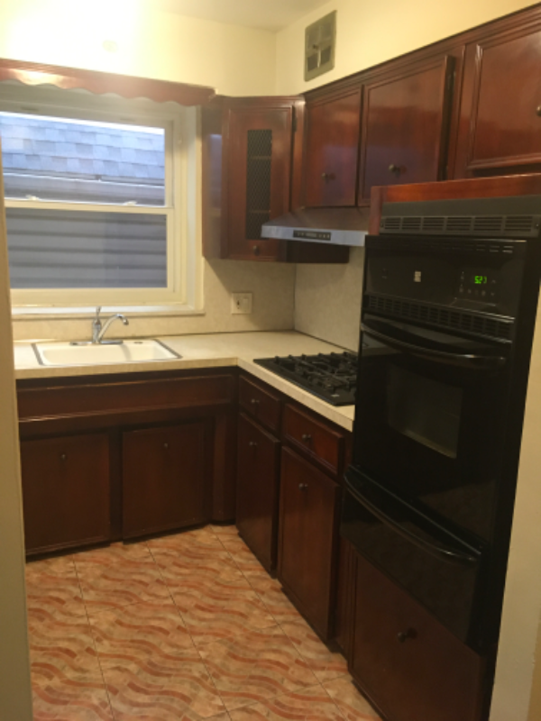 1650 New York Ave - Photo 6 of 11