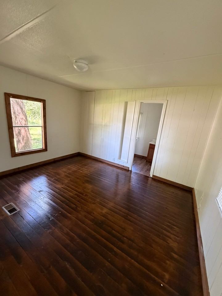9929 Farris Loop - Photo 4 of 8