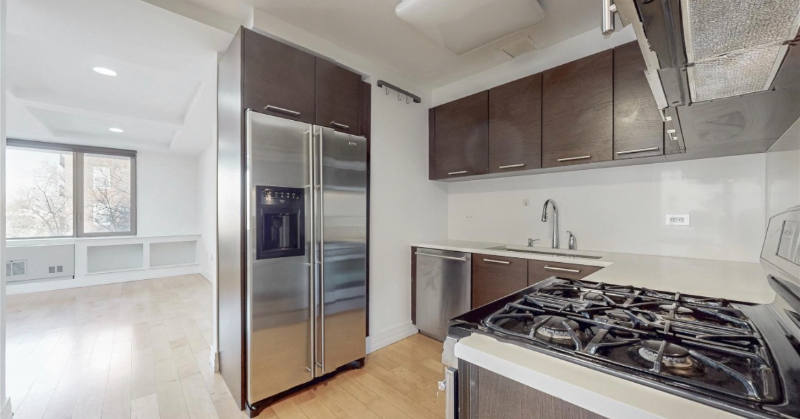6405 Yellowstone Blvd - Photo 7 of 13
