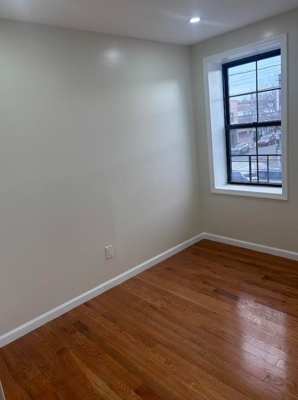10759 Sutphin Blvd #2 - Photo 6 of 13