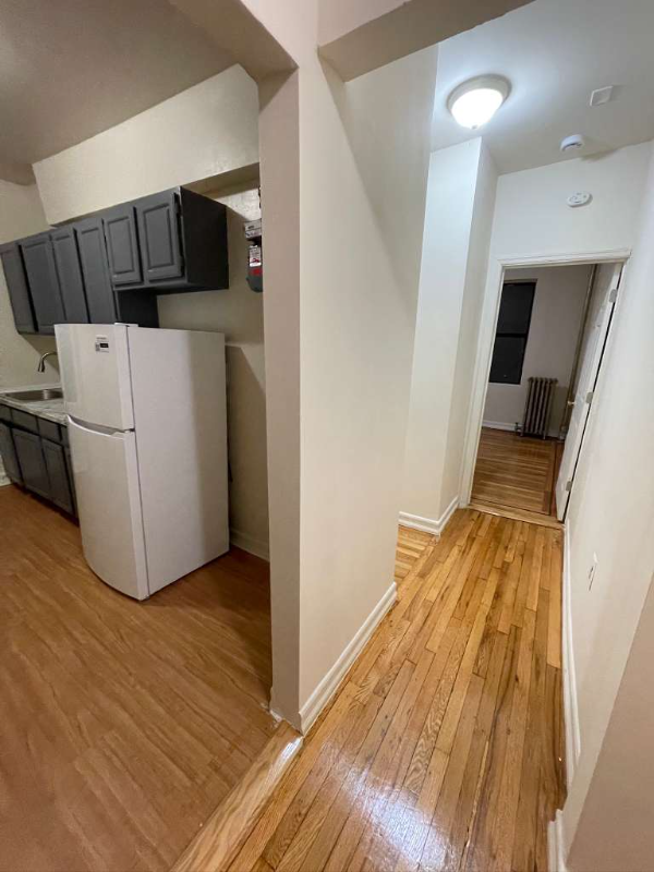 3210 Kingsbridge Ave #2D - Photo 6 of 16