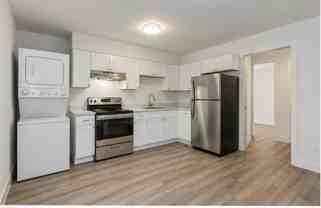 149 E 1st St #2 - Photo 1 of 1