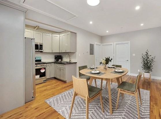 197 E 55th St #2 - Photo 2 of 9